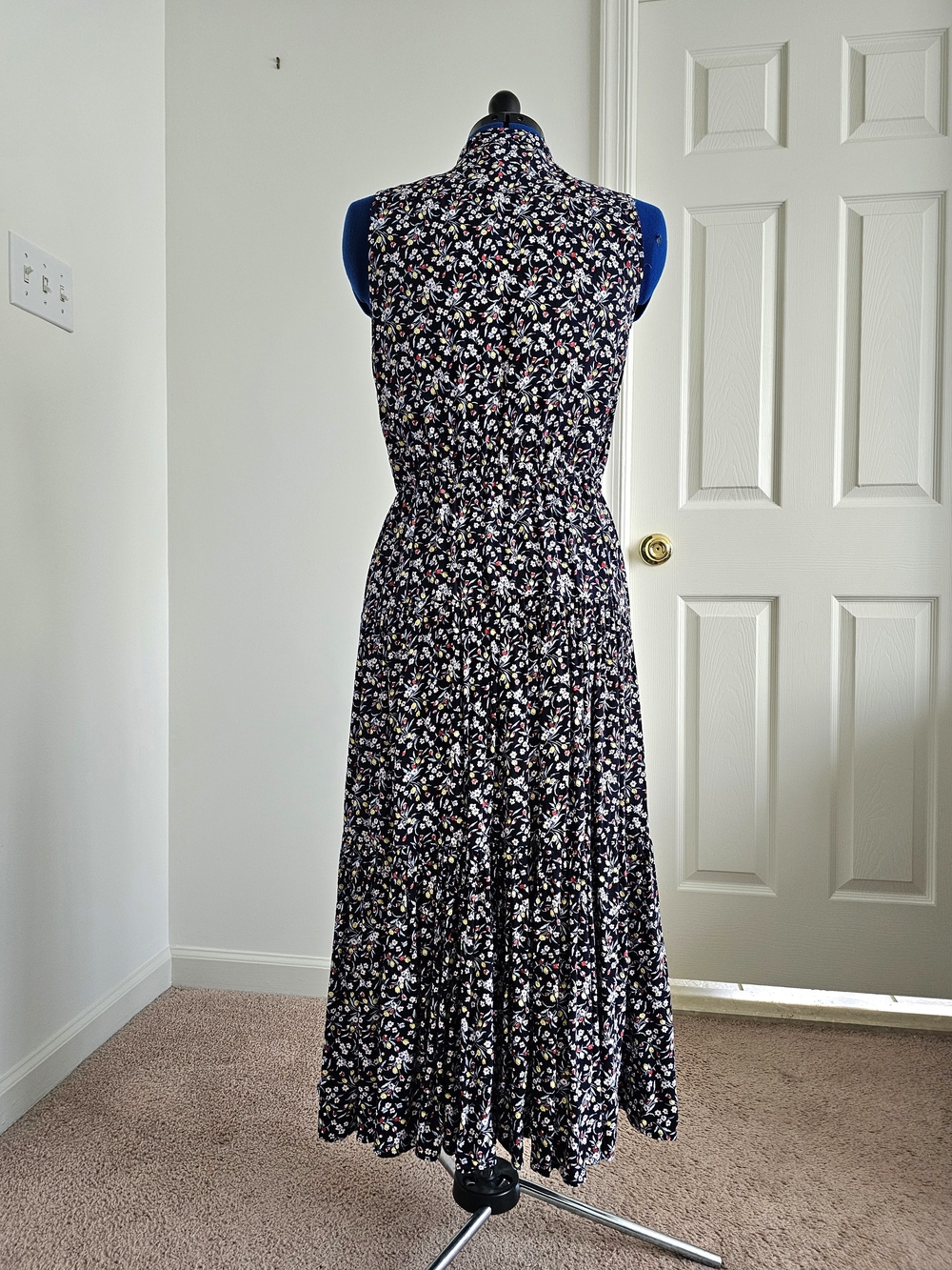 CHAPS M Navy Floral Sleeveless Button Front Tiered Maxi Dress Tie Waist - Picture 4 of 15